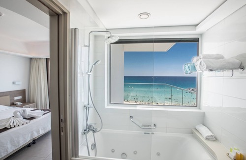 Ayia Napa Hotel | Vassos Nissi Plage Hotel & Spa