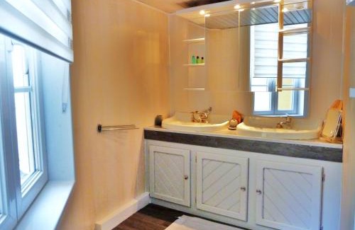 Eaux-Bonnes Apartamento | Vaste appartement, lumineux, 8 couchages