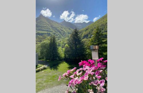 Cauterets Apartamento | Vaste T4 115m2. Balcon. Vue. Suite. Jardin et jeux