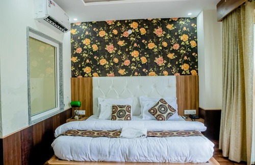 Dharamshala Hotel | Vatika Heights