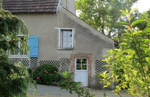 Ferce-sur-Sarthe Cabaña | Vaulogé pequeña casa de campo con encanto situado en el corazón del Valle de Sarthe