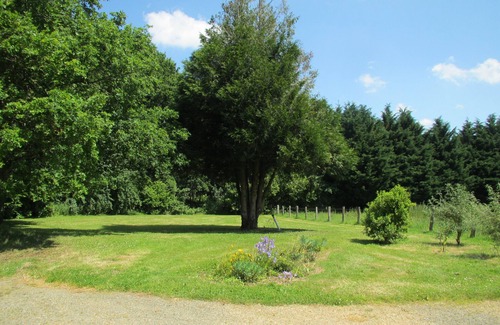 Ferce-sur-Sarthe Cabaña | Vaulogé pequeña casa de campo con encanto situado en el corazón del Valle de Sarthe