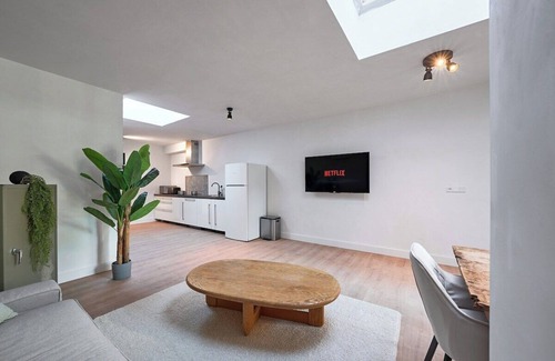 Stratum Apartamento | Vaulted Legacy Apartment in Eindhoven