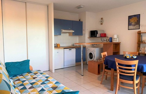 Vaux-sur-Mer Apartamento | Vaux-sur-Mer: Apartamento 2* con piscina y balcón