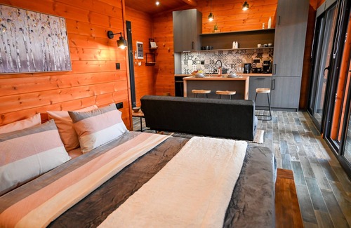 Kanali Complejo | VB ECO SUITES - Suite with Pool View