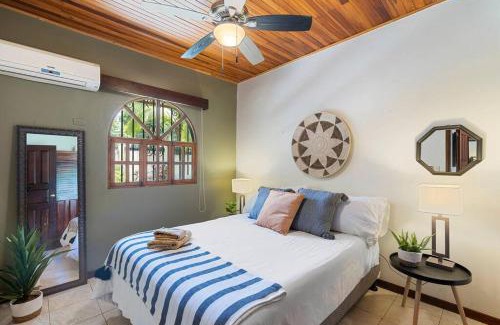 Tamarindo Casa | VBM1 Beachside Cottage Steps from the Shore
