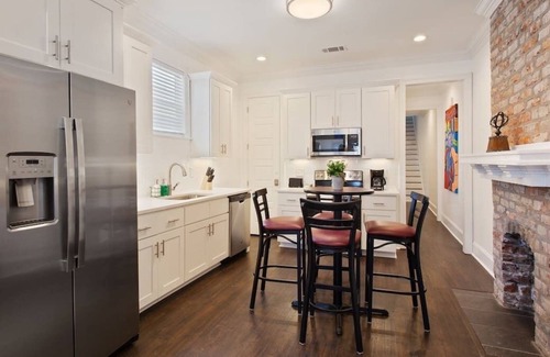 Seventh Ward Casa | VCAY-Stylish Bucket-List Check Off Near French Quarter