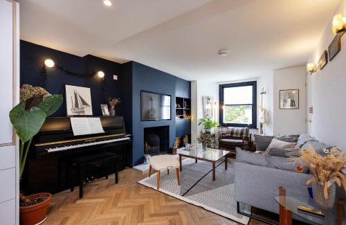 Stoke Newington Casa | Veeve - Reach for the Stars