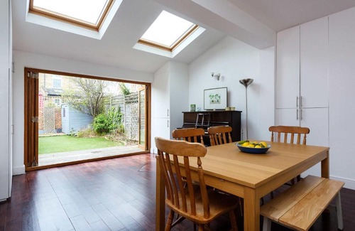 Wimbledon Park Casa | Veeve - Terraced Home in Tranquil Wimbledon