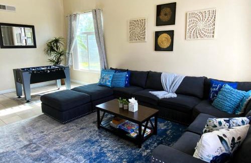 Las Vegas Casa | Vegas Getaway, Pool, Basket Ball, Games, Cook