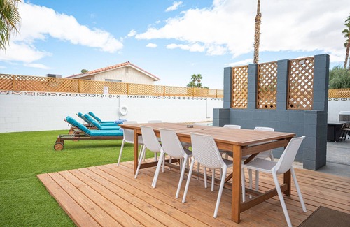 Paradise Casa | Vegas Luxe- 6BR & 3 BT pool/spa/bbq/golf<10min to Strip, Airport, Stadium & More