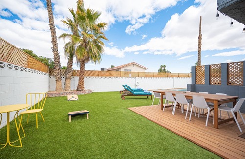 Paradise Casa | Vegas Luxe- 6BR & 3 BT pool/spa/bbq/golf<10min to Strip, Airport, Stadium & More