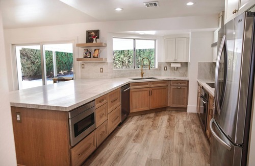Canyon Gate Master Casa | Vegas Vacation Villa - 20 minutes to strip & hiking