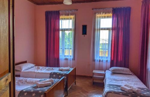 Vedzebi Casa | Veli Guest House საოჯახო სასტუმრო ველი