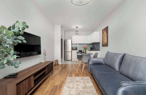 Rzeszow Apartamento | Velvet Apartment with Balcony in Rzeszow by Noclegi Renters