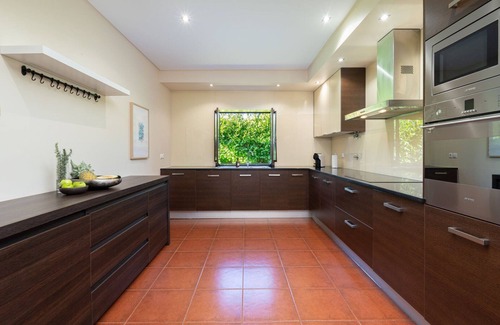 Caminha Casa | Venade Mountain House - Green Views, Pool & BBQ