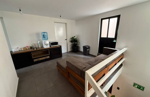 Leon Casa | Venator House Moral