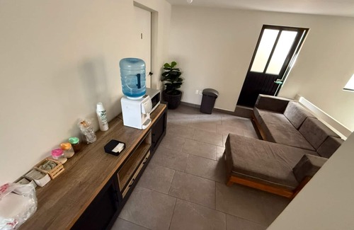Leon Casa | Venator House Moral