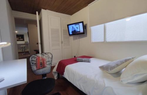 Usaquen Casa | VENECIA SUITE BOG Habitación sencilla con baño privado Unicentro norte