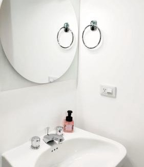 Usaquen Casa | VENECIA SUITE BOG Habitación sencilla con baño privado Unicentro norte