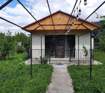 Ambrolauri Casa | Venerikas Hut (ვენერიკას ქოხი)