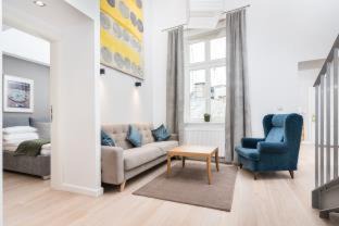 Old Town Apartamento | Venetian House Market Square Aparthotel