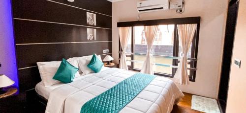 Alappuzha Hotel | Venezia Houseboats