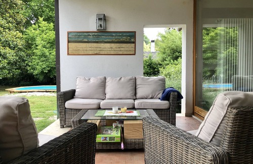 Casier Villa | VENICE 20min VILLA POOL AIR C. Wi-Fi PARK SAUNA on 1 Floor