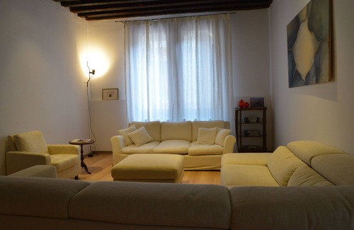 Santa Croce Apartamento | Venice Central Cozy Appartment, Free WiFi, smart TV, Air Condition