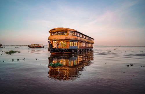 Alappuzha Hotel | Venice Premium Houseboats Alleppey