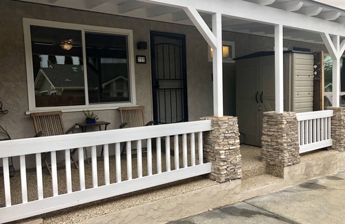 Ventura Apartamento | Un dormitorio en Ventura / Ojai Beach Town Hillside Retreat