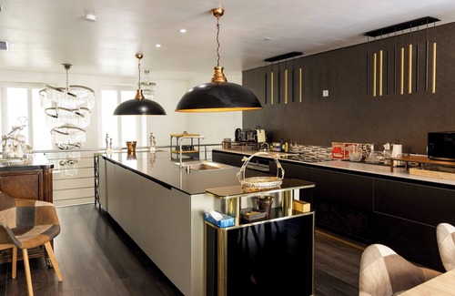 Cannes City Centre Casa | Venue C - Luxurious & Spacious ~ Sauna ~ Elevator