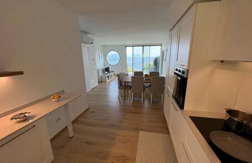 Meina Apartamento | Verbano Boutique Apartment in Meina with lake view