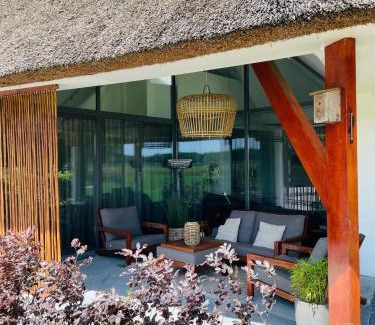 Etten-Leur Apartamento | Verblijf in loft van luxe villa de Vossenberg