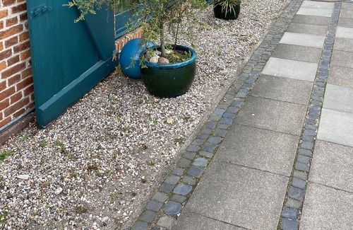 Holtenau Apartamento | Verbringen Sie Einzigartige Tage im Denkmalgeschützten Kanalpackhaus in Holtenau