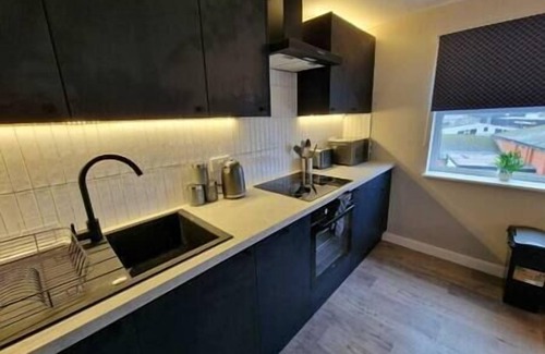 Plasnewydd Apartamento | Vere Room 3 - Double Room - En Suite - Close to City Centre