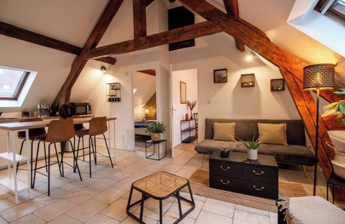 Vernon Apartamento | Vernon/Giverny town center apartment