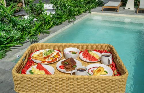 Kutuh Kaja Villa | Verona by DH - Live the Verona Lifestyle - New Villa with Pool - Designer Decor