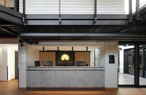 San Cristoforo Sul Naviglio Hotel | VERSOVERDE HOTEL Alzaia Naviglio Grande