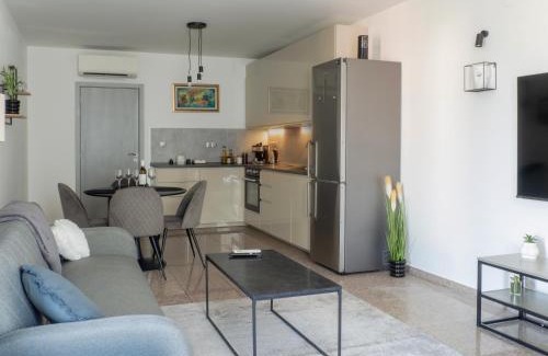 Vitosha District Apartamento | Vertigo 2 Modern 2-Bedroom Apartment with Parking & Vitosha View