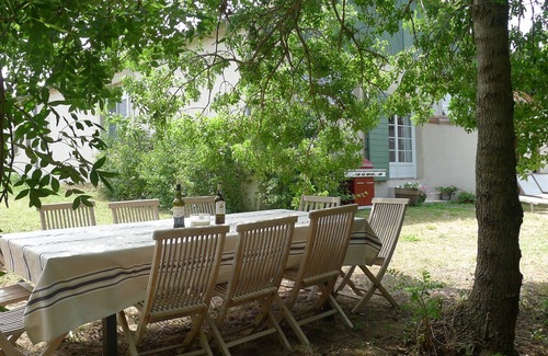 Verzeille Cabaña | Muy agradable casa de 230 m2, ponis, piscina del pueblo, cerca del pueblo, muy tranquila