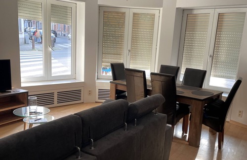 Ukkel Apartamento | Very bright 2 bedroom apartment in the heart of Uccle.