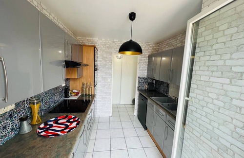 Valenciennes Apartamento | Very bright 54 m² apartment with 44 m² roof terrace