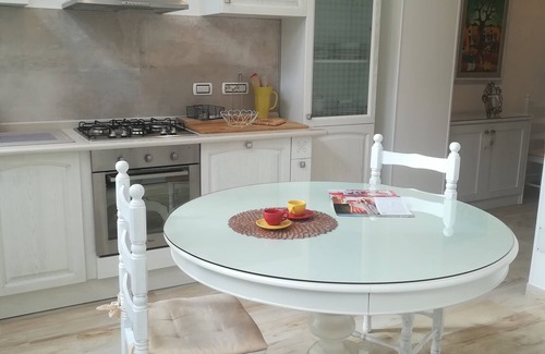 Alghero City Centre Apartamento | APARTAMENTO MUY CENTRICO CERCA DEL MAR CON JARDÍN PRIVADO AIRE ACONDICIONADO WIFI