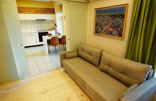 Turda Apartamento | Very cozy one bedroom apartment for a family of 4-6. 1 minute walk to Salt mine
