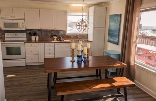 Southpointe Casa | Very cute, well maintained 3 bedroom 2 bath house that will accommodate up to 9 people. This beach home was featured on the A&E show VACATION RENTAL POTENTIAL!