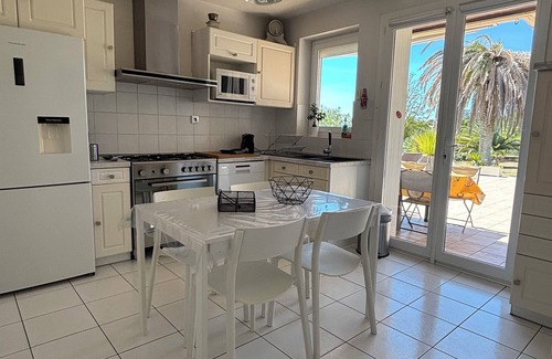 Saint-Just Casa | Hermosa y gran villa con encanto en el tranquilo campo de Ardèche