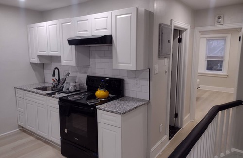 Overbrook Apartamento | Very Large Studio with Easy Access to Center City and Outdoor access