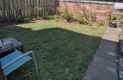 Overbrook Apartamento | Very Large Studio with Easy Access to Center City and Outdoor access