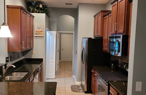 Northside Casa | Very neat & sweet home close to JAX Airport